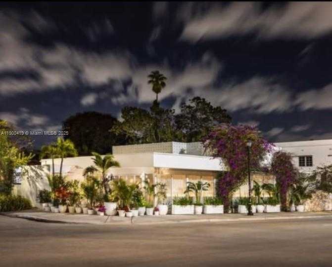 4702 NE 2nd Ave Miami Florida United States, for Sale, commercial, Demo Agent, InCom Real Estate - Sample Office 