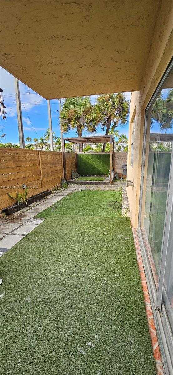 Street information unavailable  APT 1H Doral Florida United States, for Rent, residential, Roberto Villasmil, Interinvestments Realty, Inc.