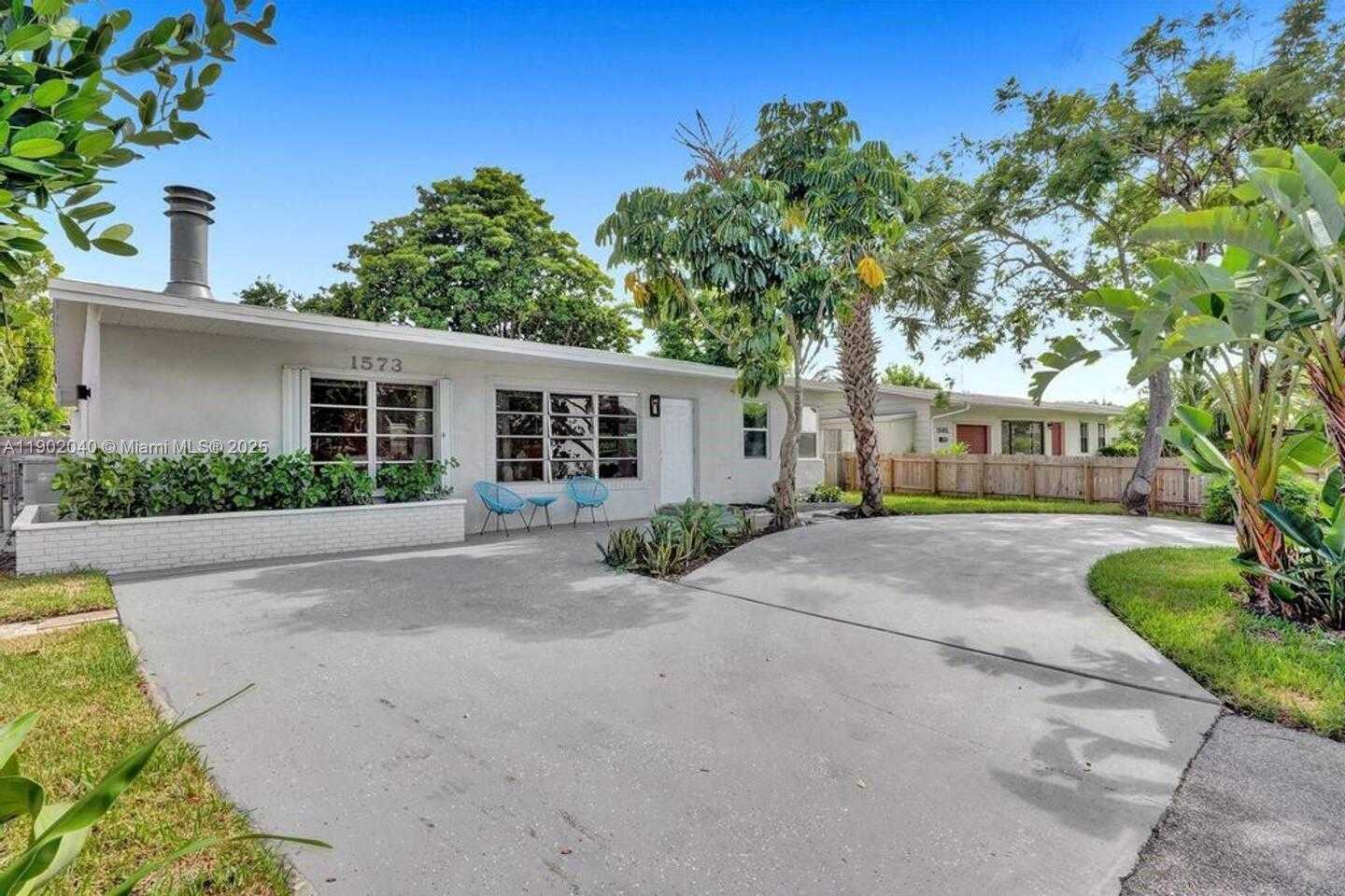 1573 NE 30th Ct Pompano Beach Florida United States, for Sale, residential,  , D'Lux Real Estate Services, LLC