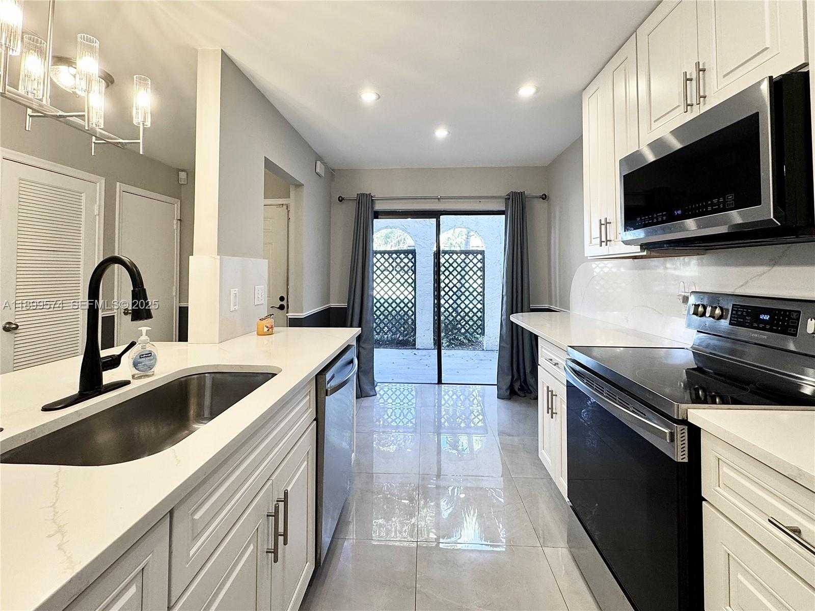 21643 Cypress Rd  APT 14D Boca Raton Florida United States, for Sale, residential, Pierre J Denis, Realty 100