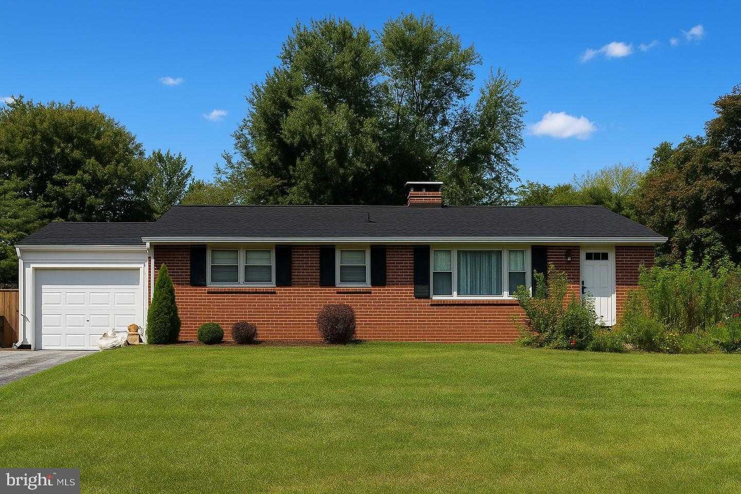 5708 LAKEVIEW DRIVE Frederick Maryland United States, for Sale, residential, Grettell  Delcid, The Fine Living Group, eXp Realty