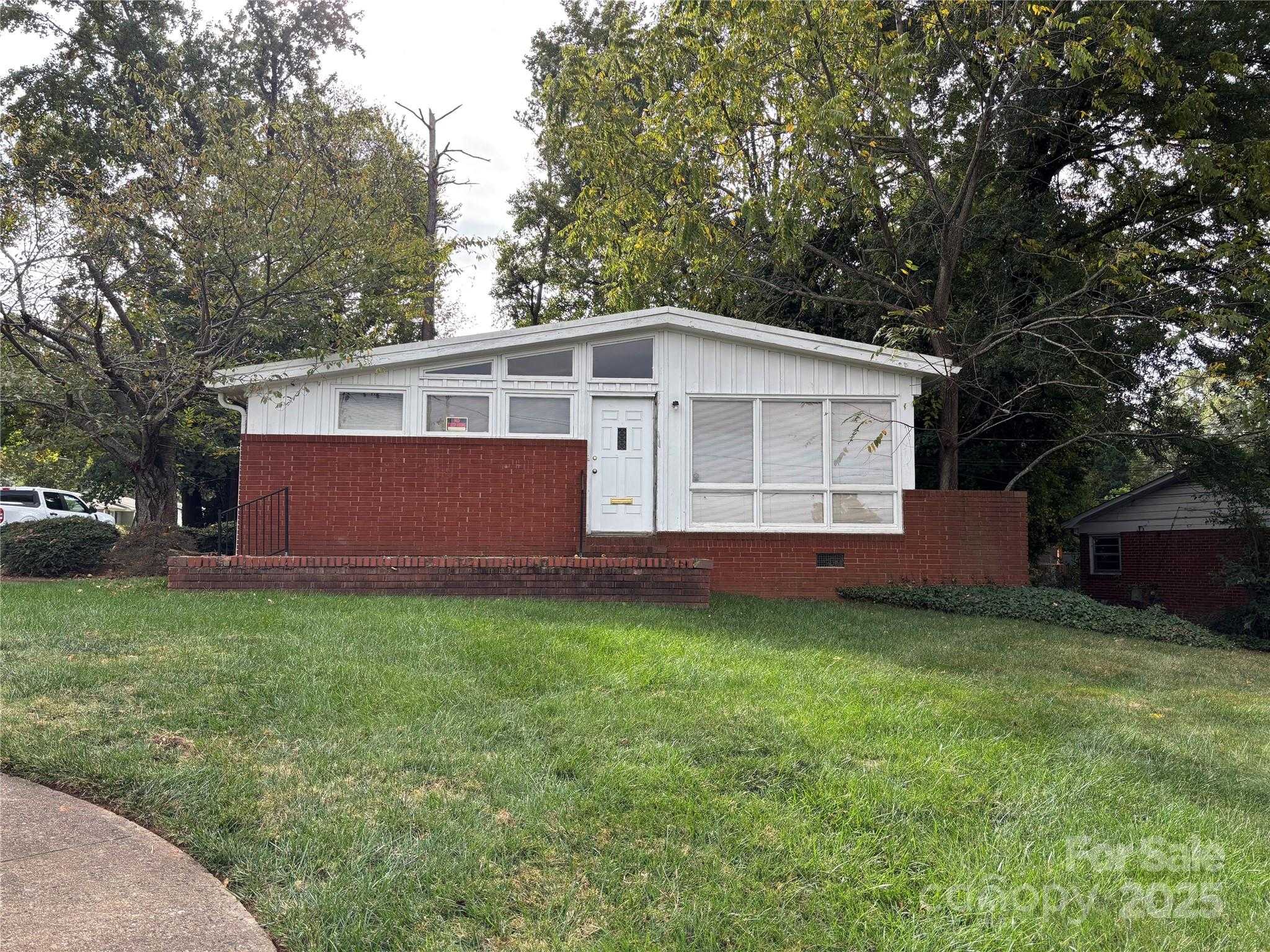 738 Pierson Drive Charlotte North Carolina United States, for Sale, commercial, Kristen Haynes, New Home Buyers Brokers / Realty Pros