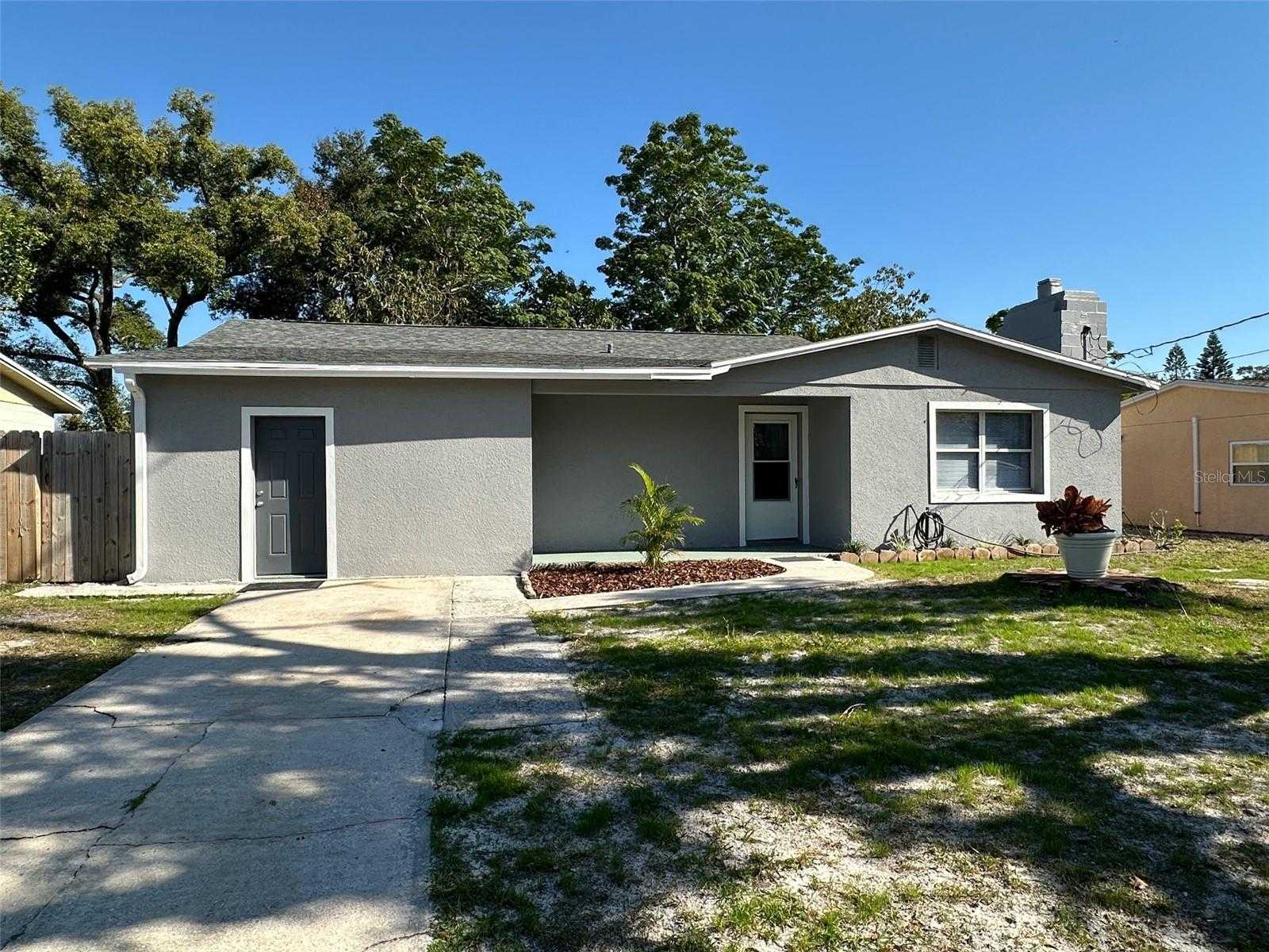 890 EMERALD DRIVE Mount Dora Florida United States, for Sale, residential,  , The Mount Dora Group 