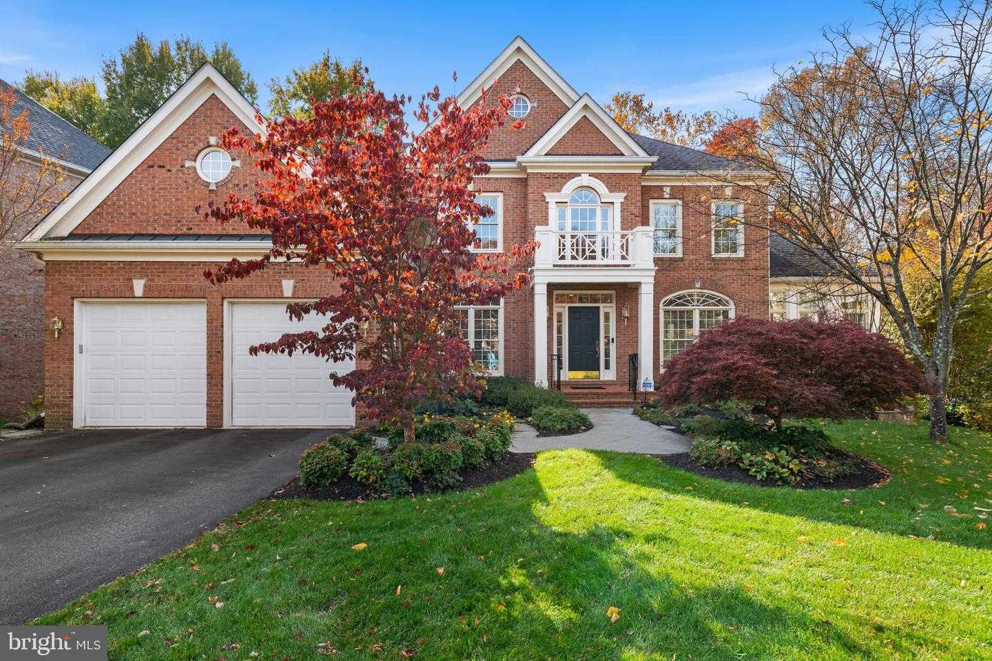 10121 RATCLIFFE MANOR DRIVE Fairfax Virginia United States, for Sale, residential, Kamalia  Emerson, Samson Properties
