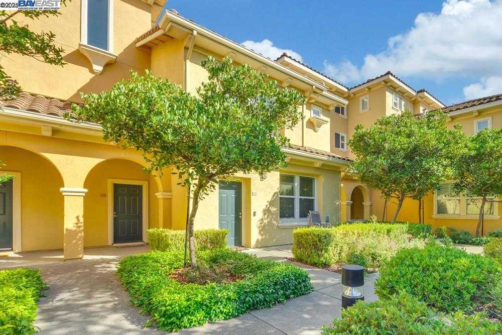 4800 Westlake Pkwy  APT 105 Sacramento California United States, for Sale, residential,  , Gyan Sharma Real Estate