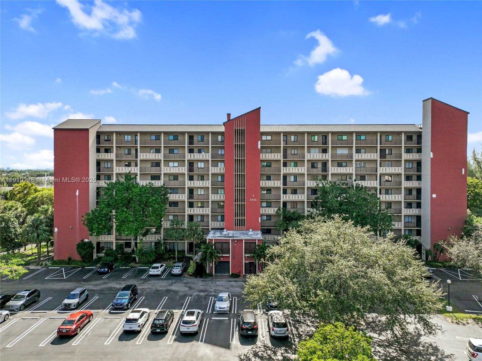 2206 S Cypress Bend Dr  APT 801 Pompano Beach Florida United States, for Sale, residential,  , D'Lux Real Estate Services, LLC
