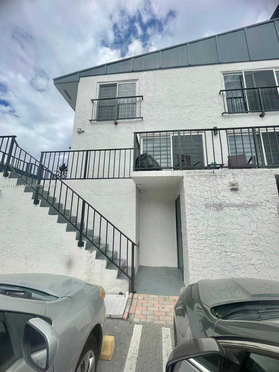 15465 SW 86th Ter  APT 102 Miami Florida United States, for Rent, residential, Sandra Benkahla, The 305 Agency