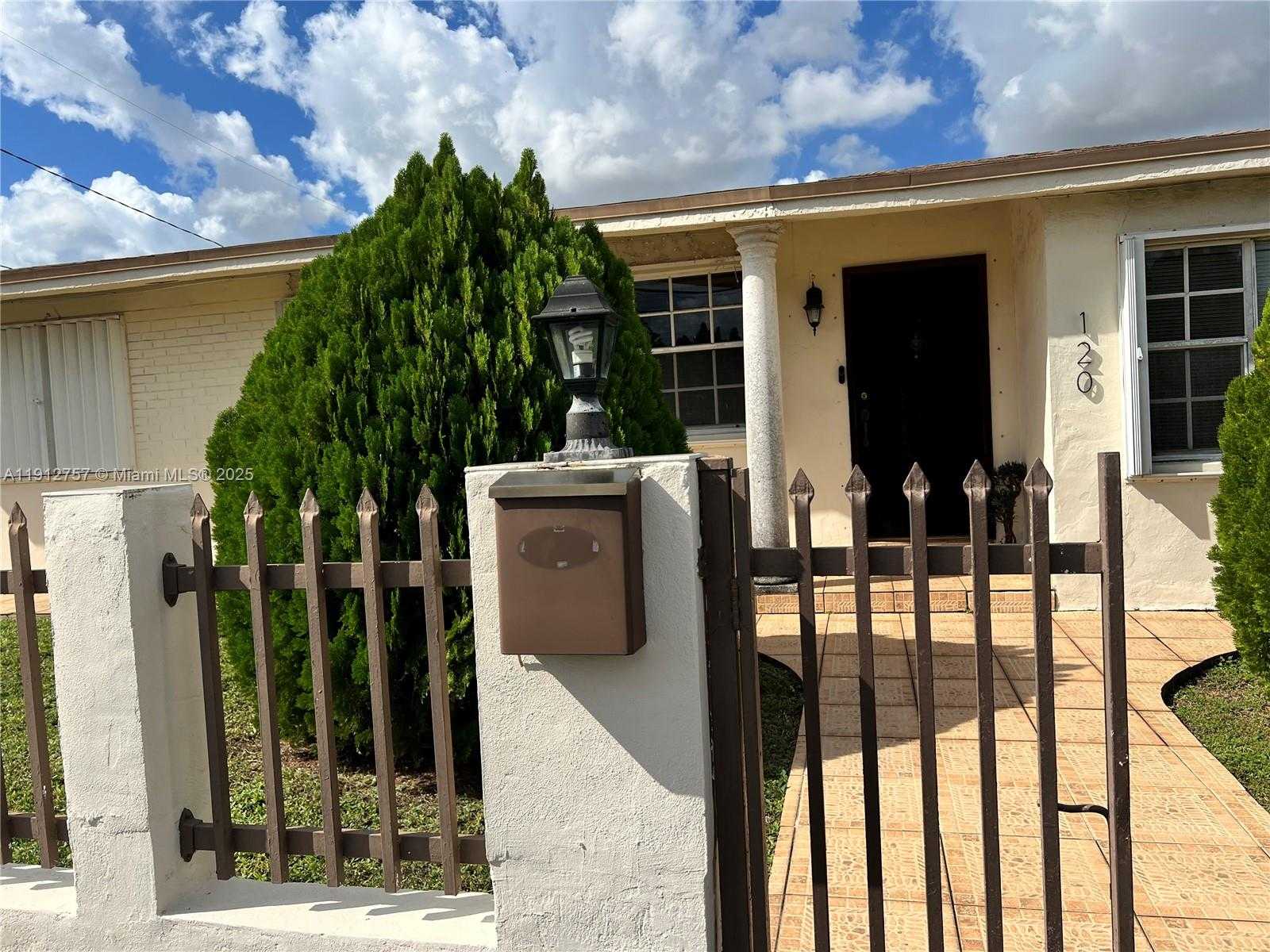 120 SW 68th Ave Miami Florida United States, for Rent, residential, Sandra Benkahla, The 305 Agency