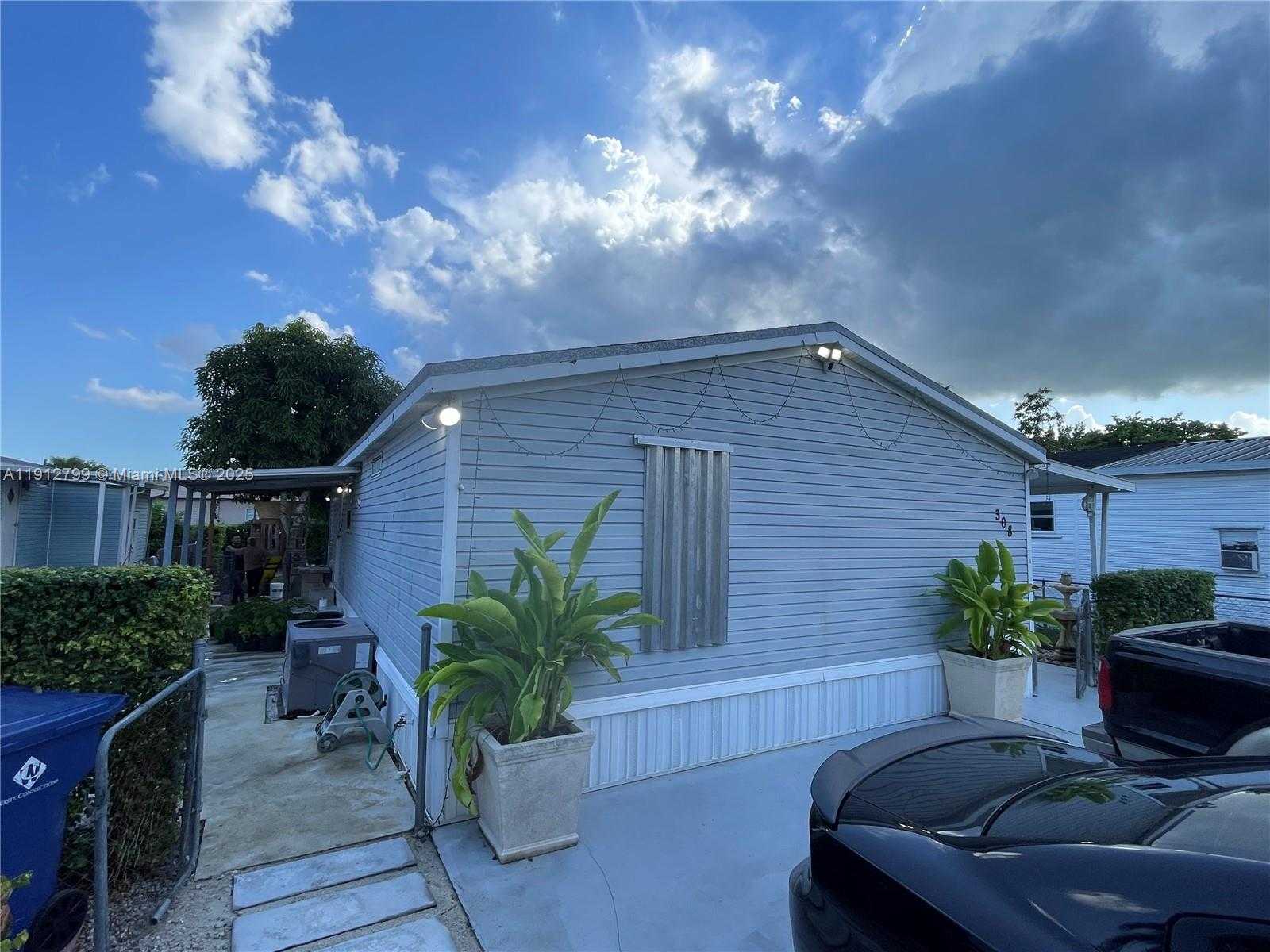 19800 SW 180th Ave  APT 308 Miami Florida United States, for Rent, residential, Sandra Benkahla, The 305 Agency