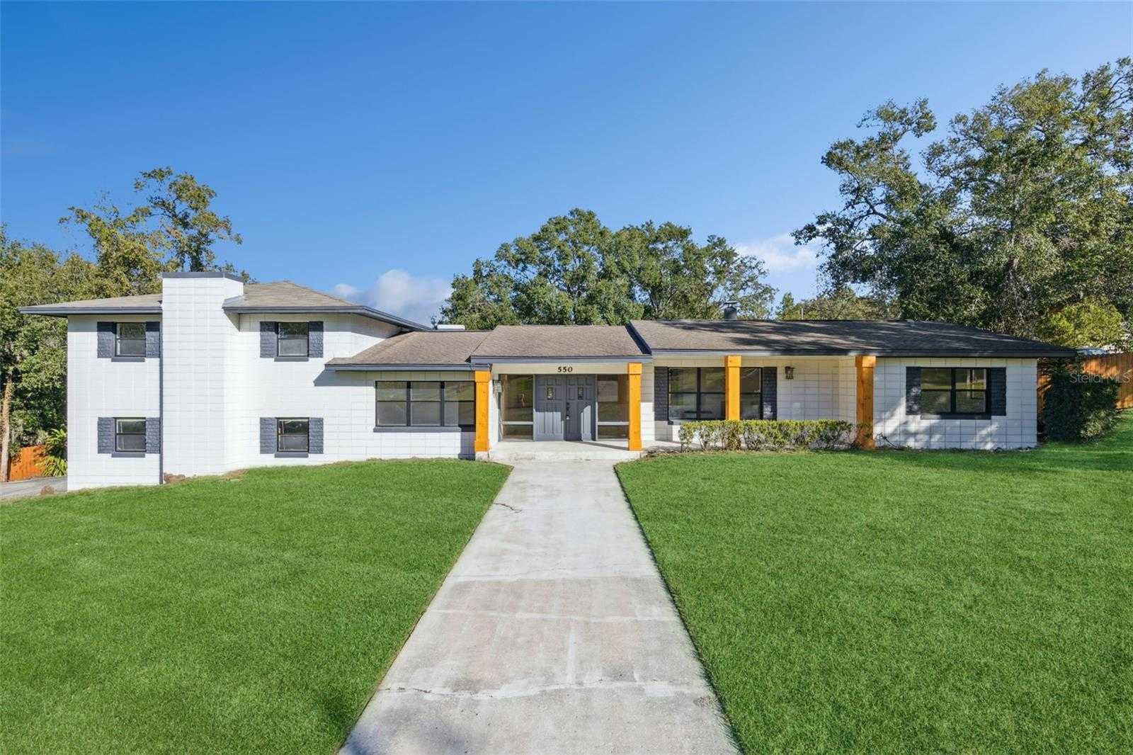 550 DISSTON AVENUE Clermont Florida United States, for Sale, residential, Zaira Mejia, Spaces & Styles Group