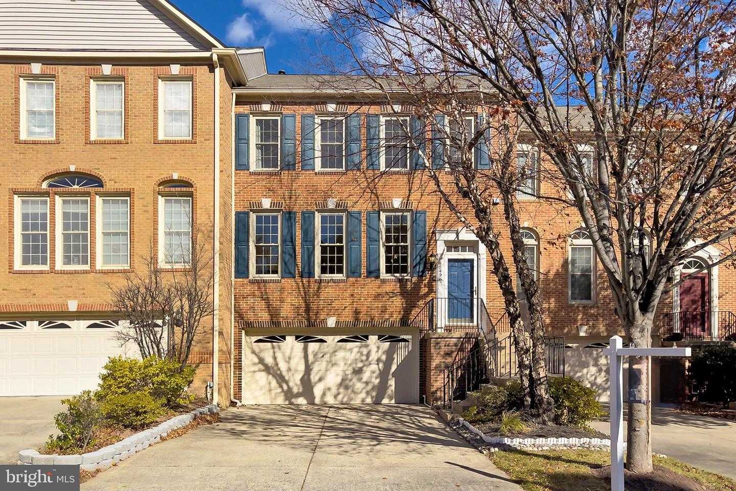 10496 COURTNEY DRIVE Fairfax Virginia United States, for Sale, residential, Kamalia  Emerson, Samson Properties