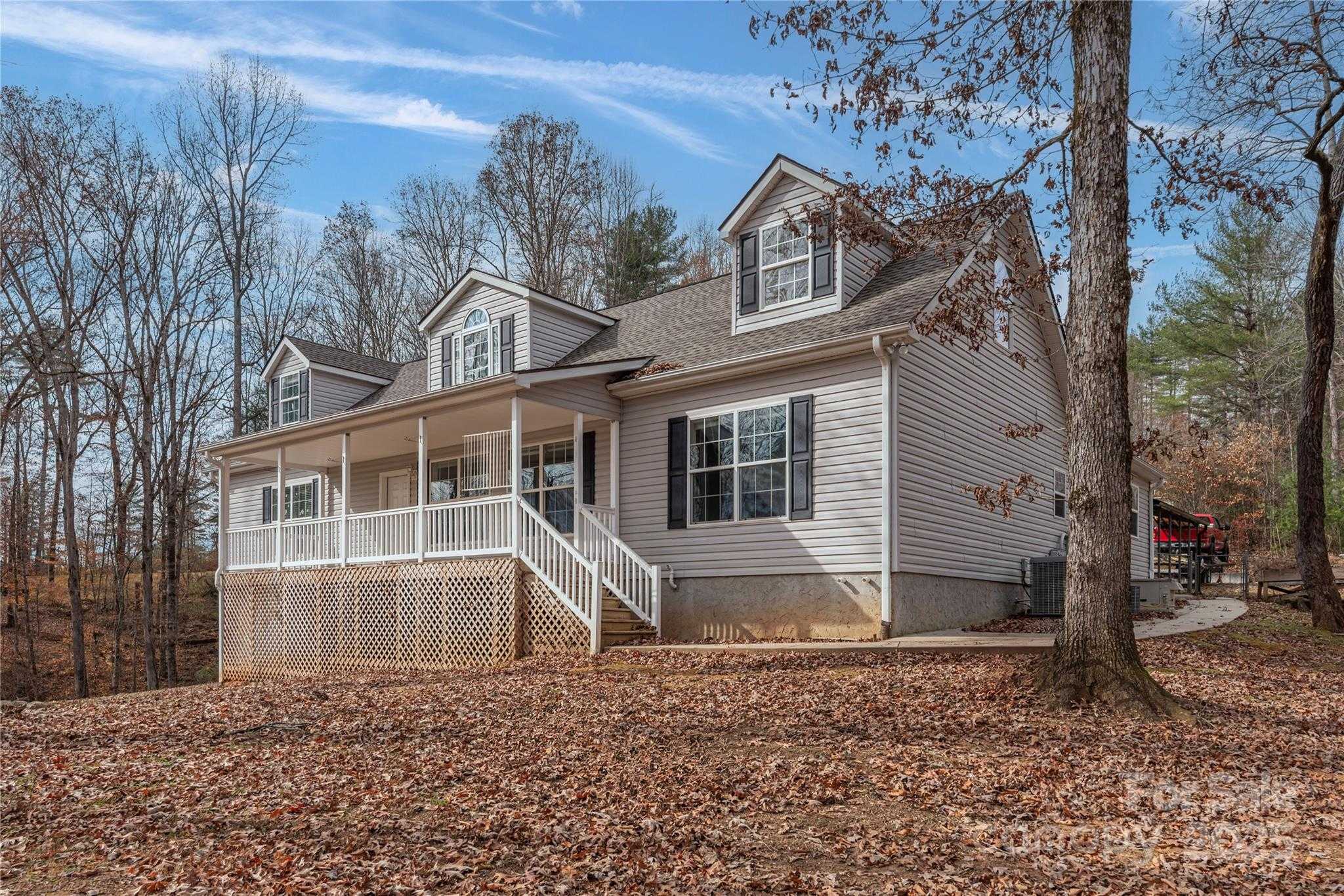 236 Pole Miller Extension Brevard North Carolina United States, for Sale, residential, Jaci Reynolds, RE/MAX Executive