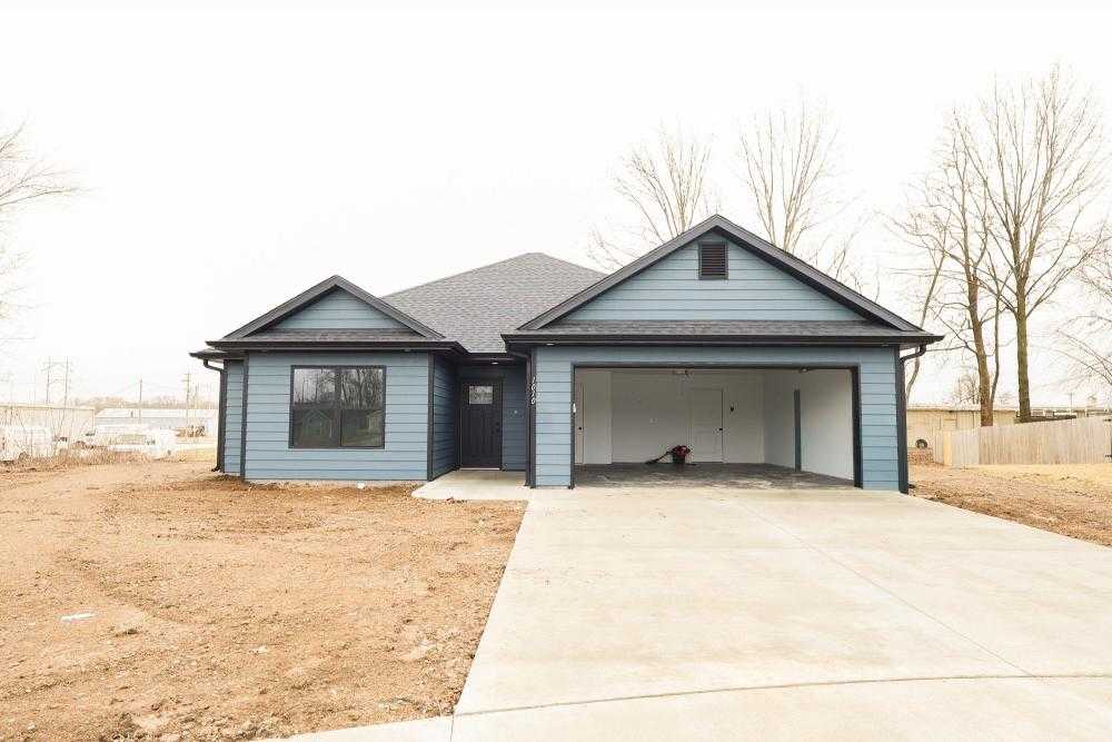 1010 Cobblestone Court Moberly Missouri United States, for Sale, residential,  , CENTURY 21 McKeown & Associates, Inc.