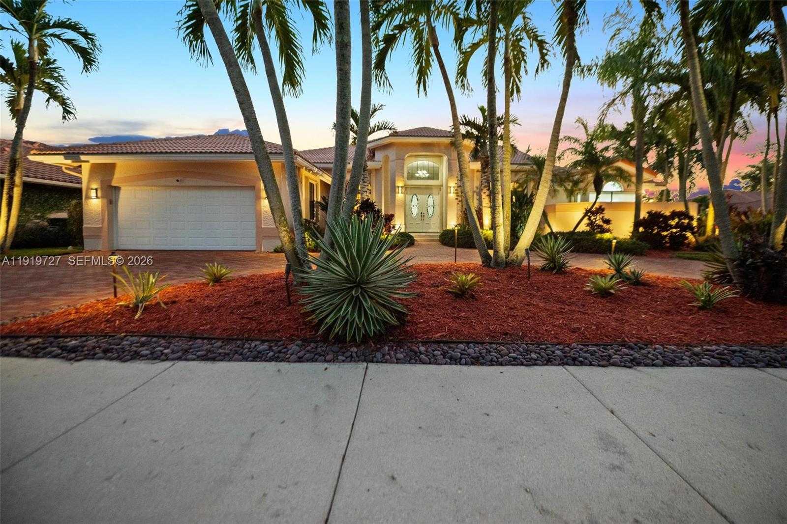 392 Coconut Cir Fort Lauderdale Florida United States, for Sale, residential, Radmila Mandel, Florida Sky Realty Group