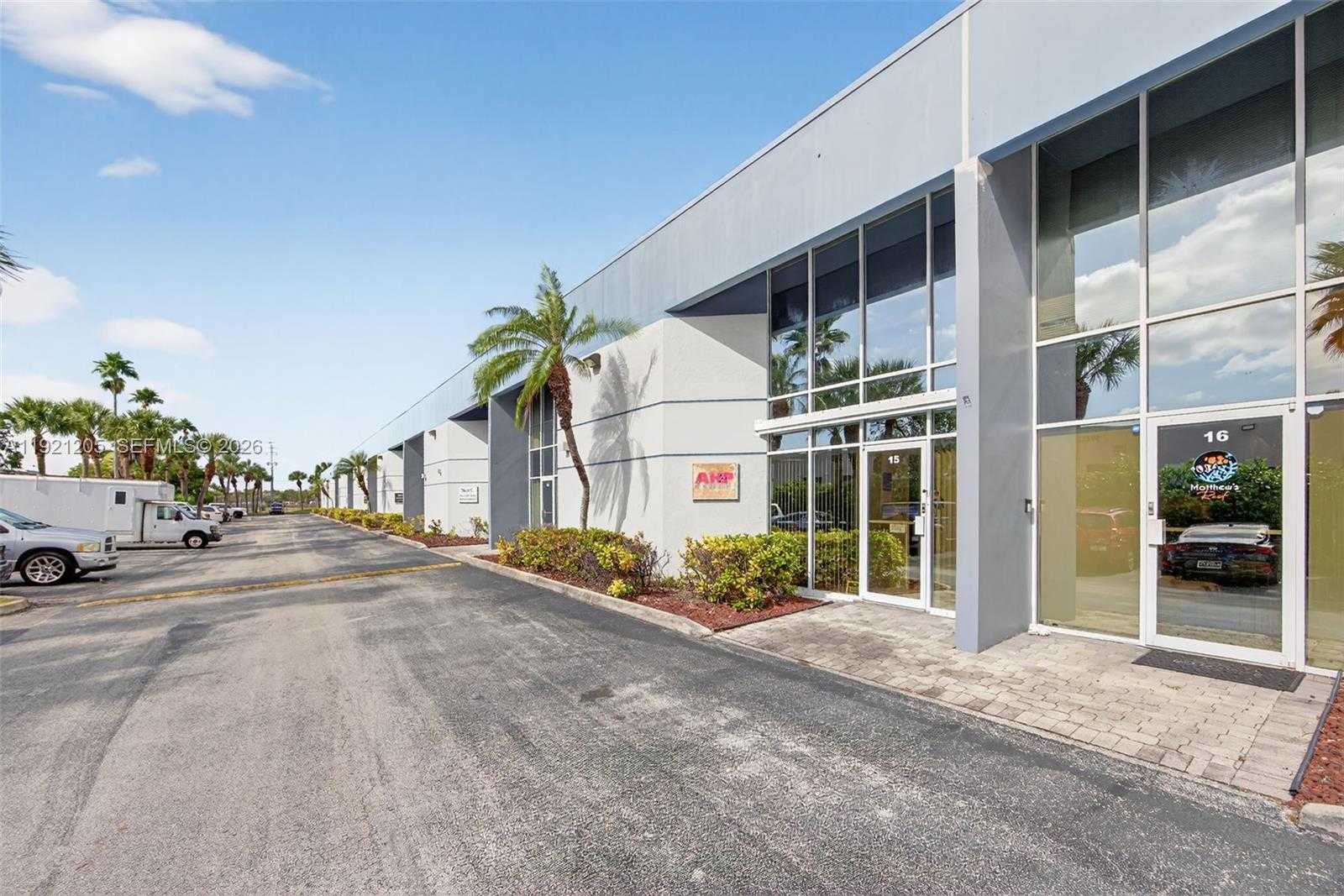 16155 SW 117th Ave  APT 15 Miami Florida United States, for Sale, commercial,  , INCOM OFFICE EXAMPLE