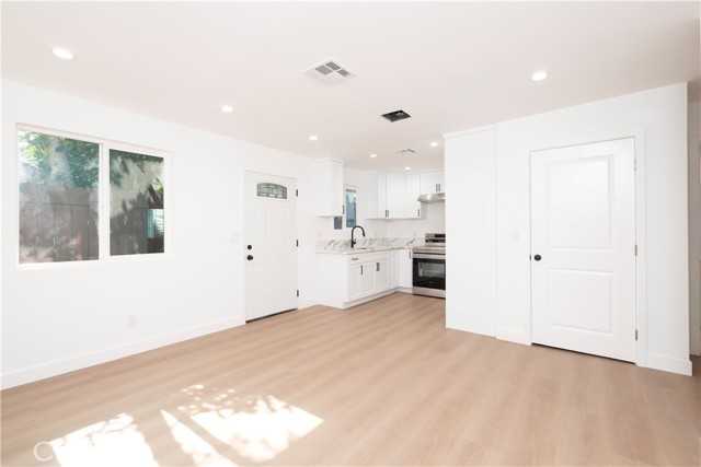 5739 S St Andrews Los Angeles California United States, for Rent, residential,  , Castle Rock Realty