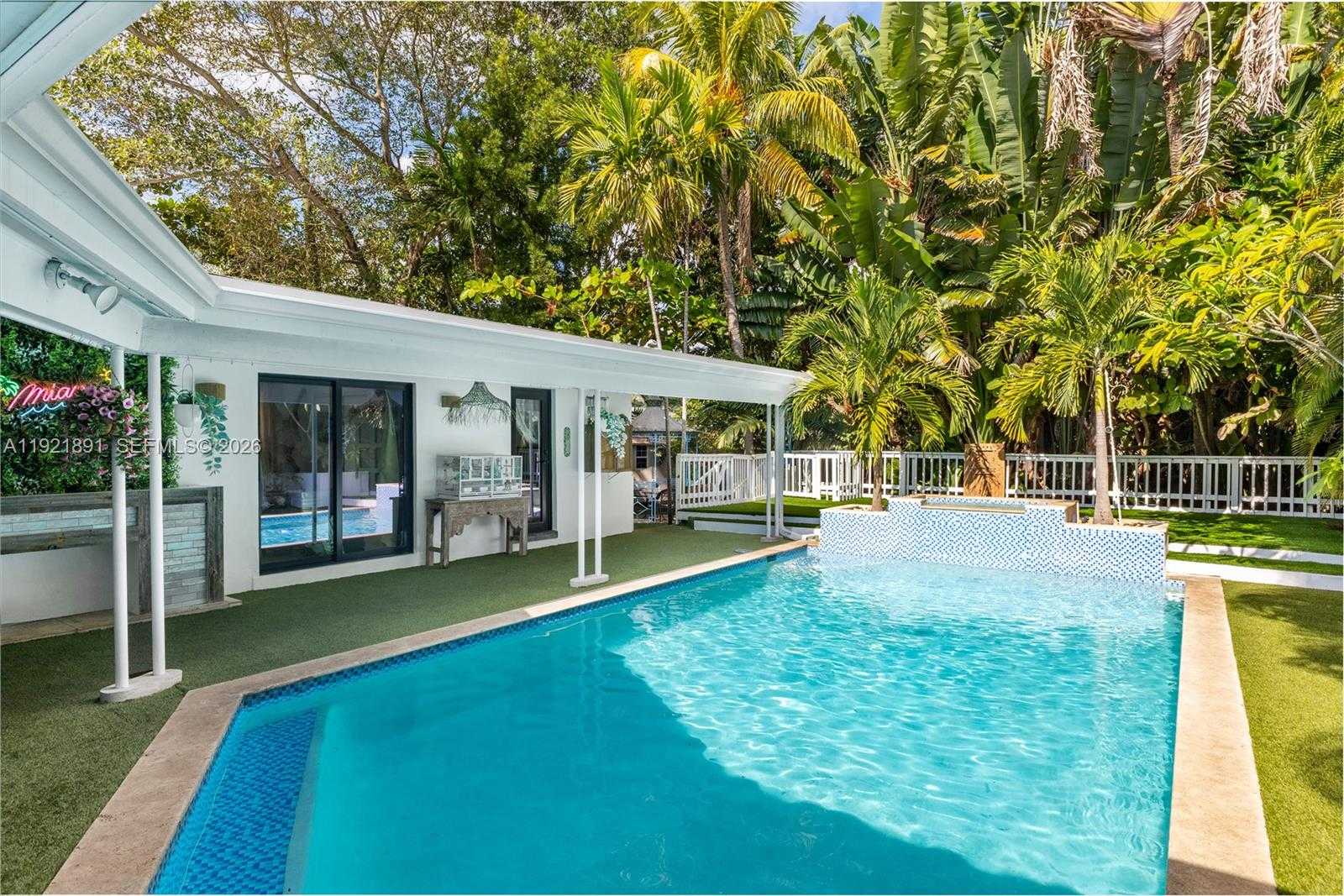 301 NE 115th St Miami Florida United States, for Sale, residential, Demo Agent, InCom Real Estate - Sample Office 