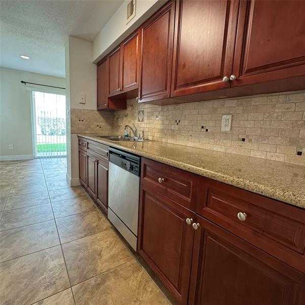 805 Riverside Dr  APT 1112 Coral Springs Florida United States, for Rent, residential, Donna  Caccioppo, PA, CL International Real Estate Group, LLC