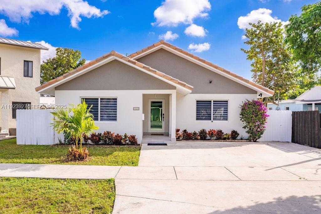 3425 SW 69th Ave Miami Florida United States, for Rent, residential,  , One Stop Realty - Miami