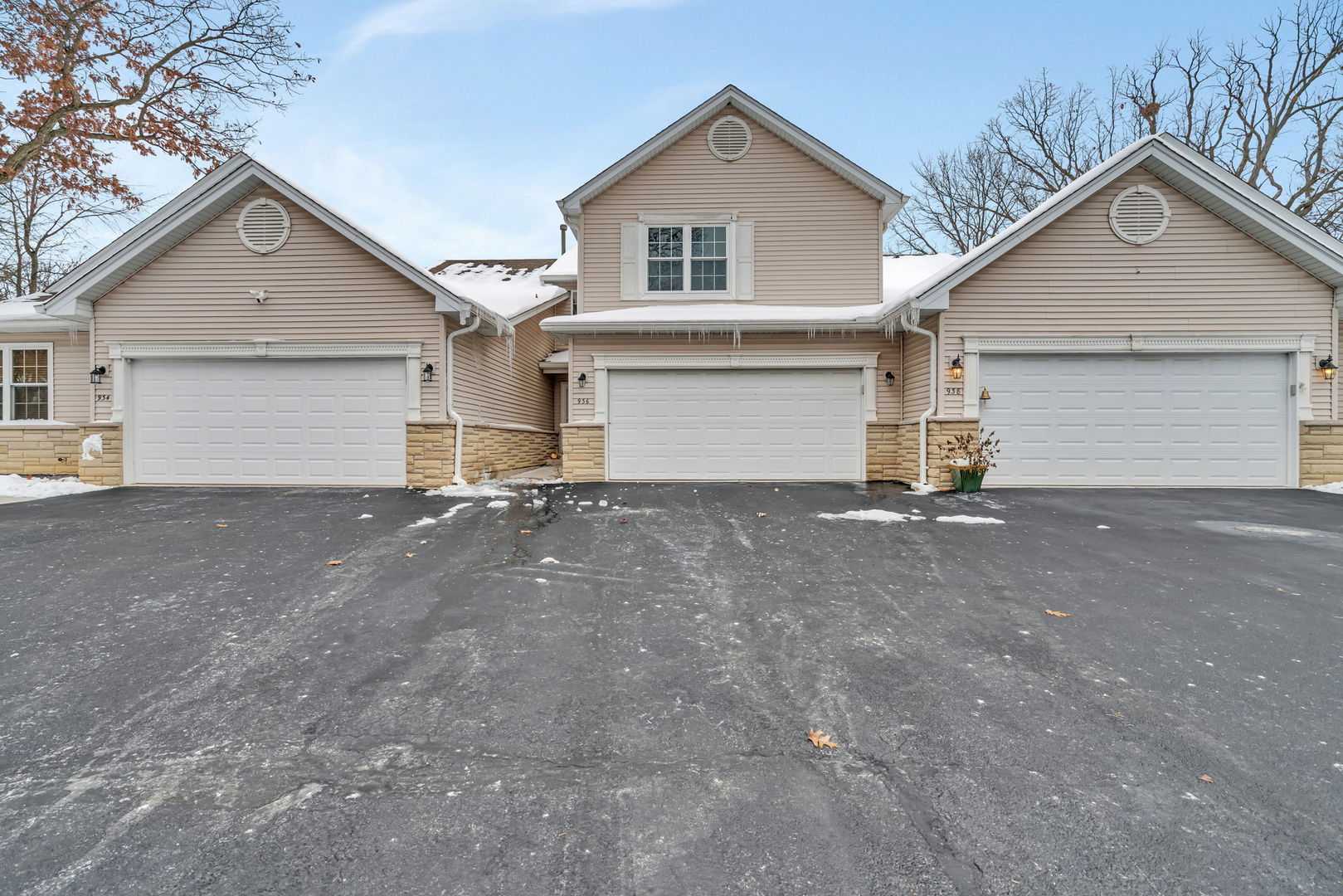 936 Treeline Court Lockport Illinois United States, for Sale, residential,  , Alpha 7 Realty