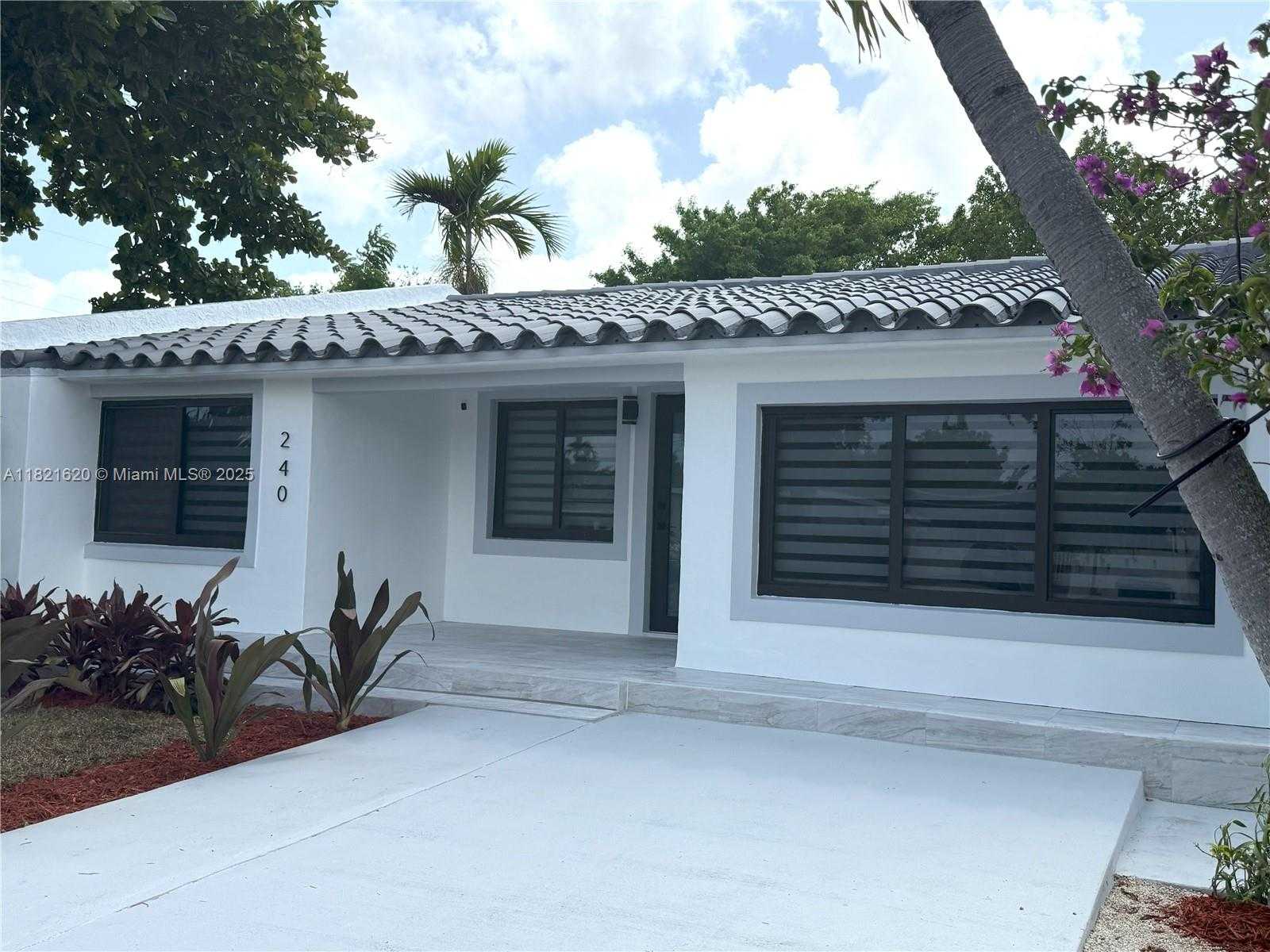 240 SW 55th Ave Coral Gables Florida United States, for Sale, residential,  , Tejeda Real Estate Inc. 