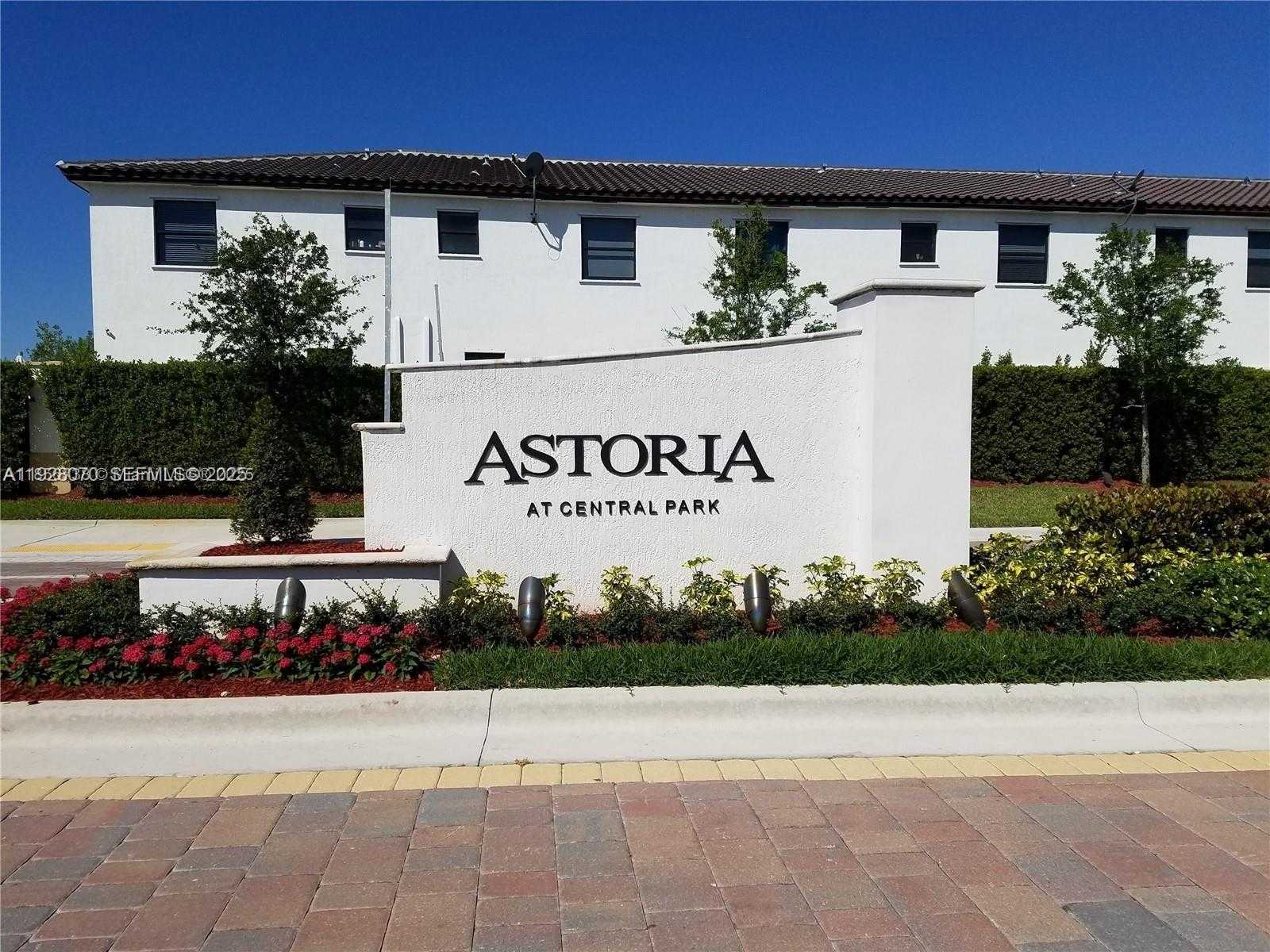 8883 NW 102nd Pl  APT 8883 Doral Florida United States, for Rent, residential, Roberto Villasmil, Interinvestments Realty, Inc.