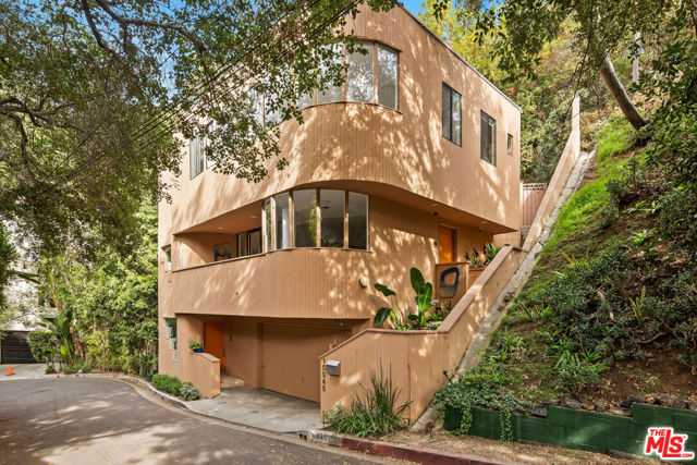 10045 Reevesbury Drive Beverly Hills California United States, for Rent, residential, LAURENT   BERTET, Bertet Investment Group LLC