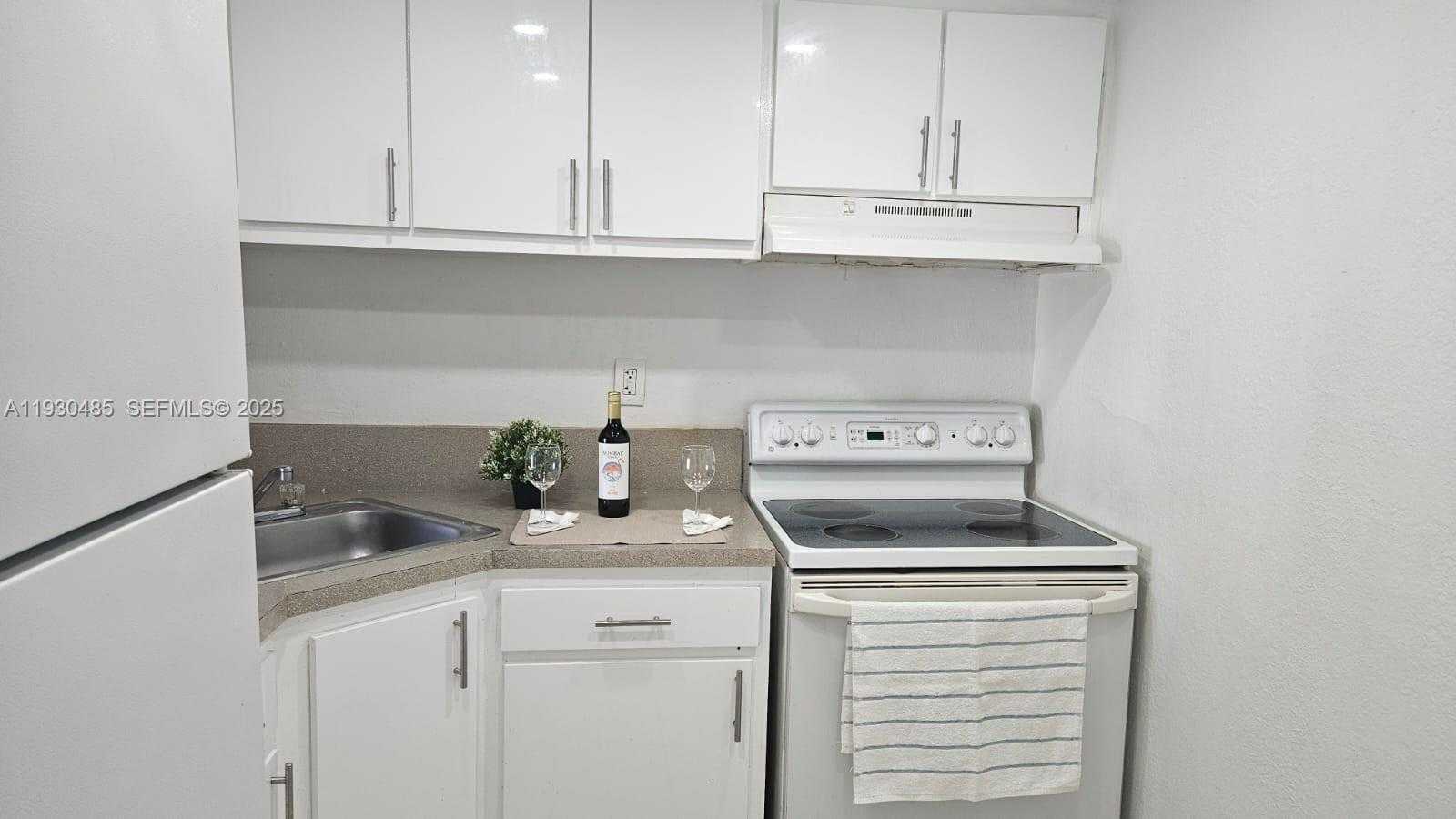 801 NW 47th Ave  APT 807W Miami Florida United States, for Rent, residential, Sandra Benkahla, The 305 Agency