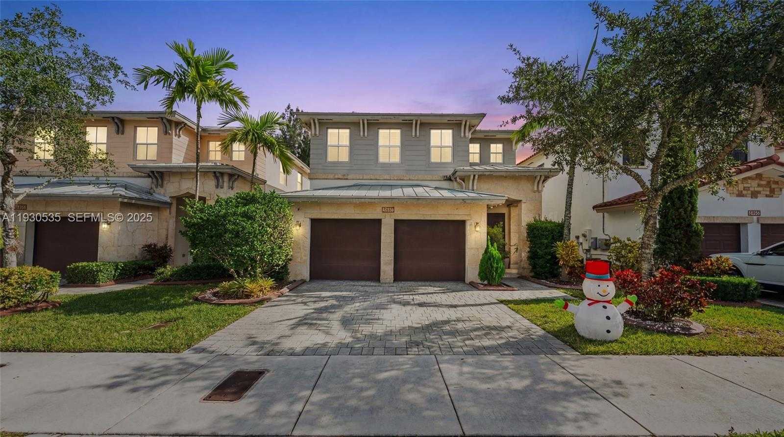 6933 NW 104th Ct  APT 6933 Doral Florida United States, for Rent, residential, Roberto Villasmil, Interinvestments Realty, Inc.