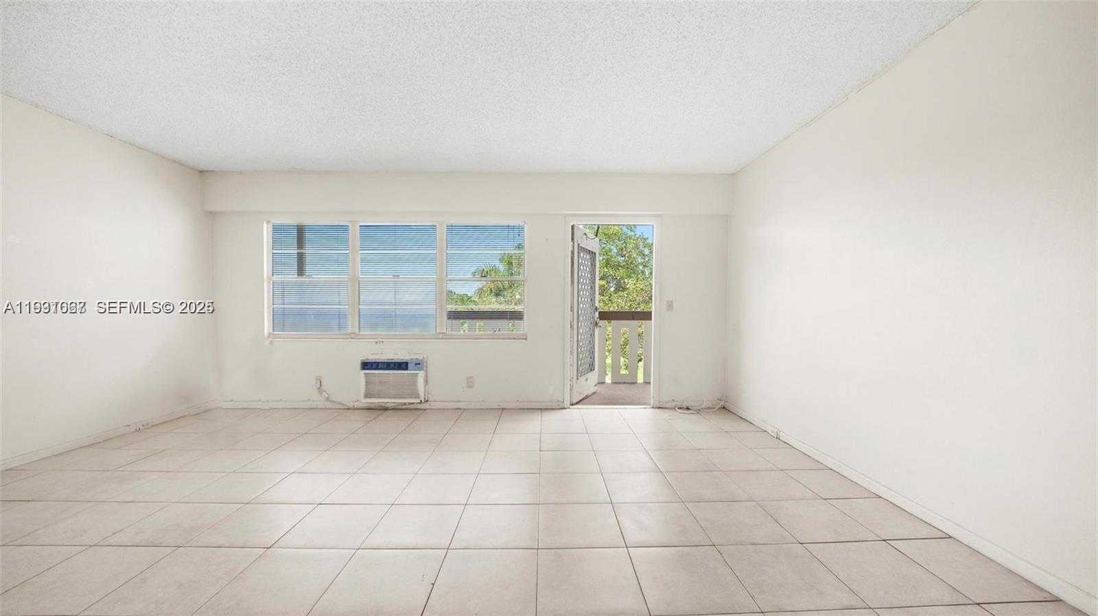 79 Suffolk B APT 79 Boca Raton Florida United States, for Sale, residential, Pierre J Denis, Realty 100