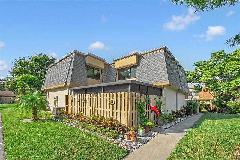 747 NW 30th Avenue NW APT D Delray Beach Florida United States, for Sale, residential, Arlene   Toolsie  , Re/Max Direct