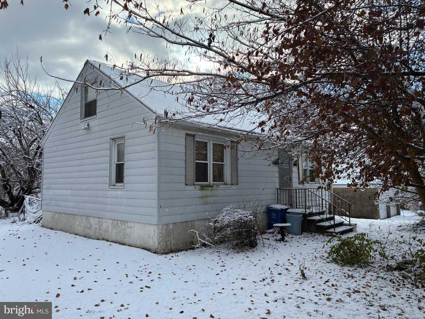 22 MONROE STREET Reading Pennsylvania United States, for Sale, residential, Lori Guthier, Iron Valley Real Estate of Berks