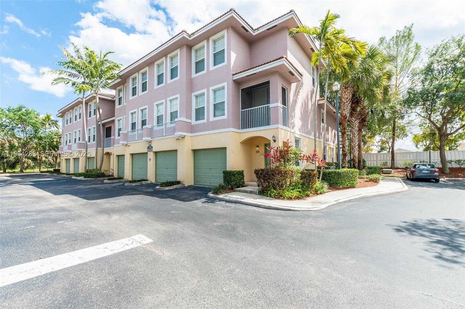 6370 W Sample Rd  APT 6370 Coral Springs Florida United States, for Sale, residential, Pierre J Denis, Realty 100