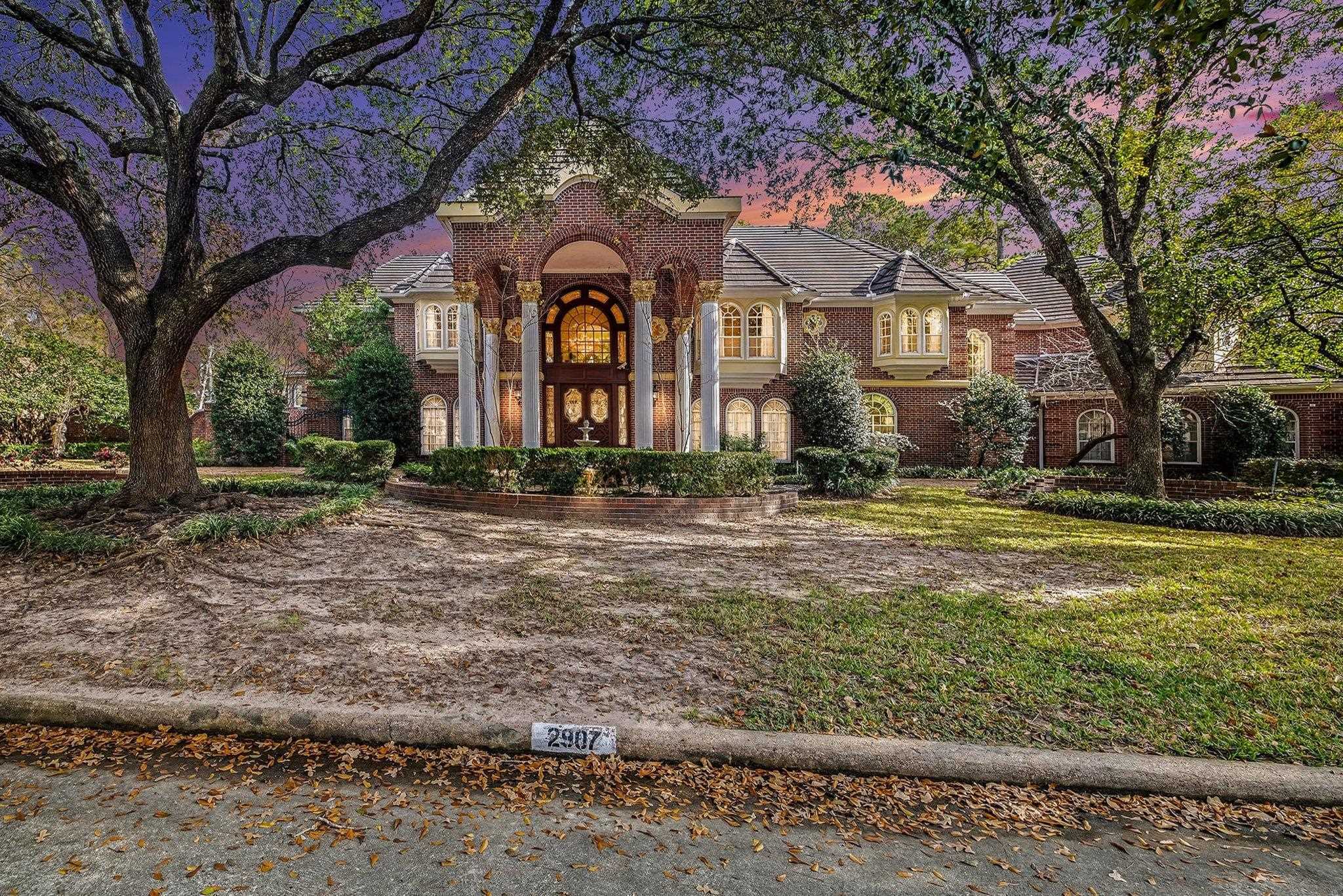 2907 Cedar Woods Place Houston Texas United States, for Sale, residential, Sheryl Davis, Compass
