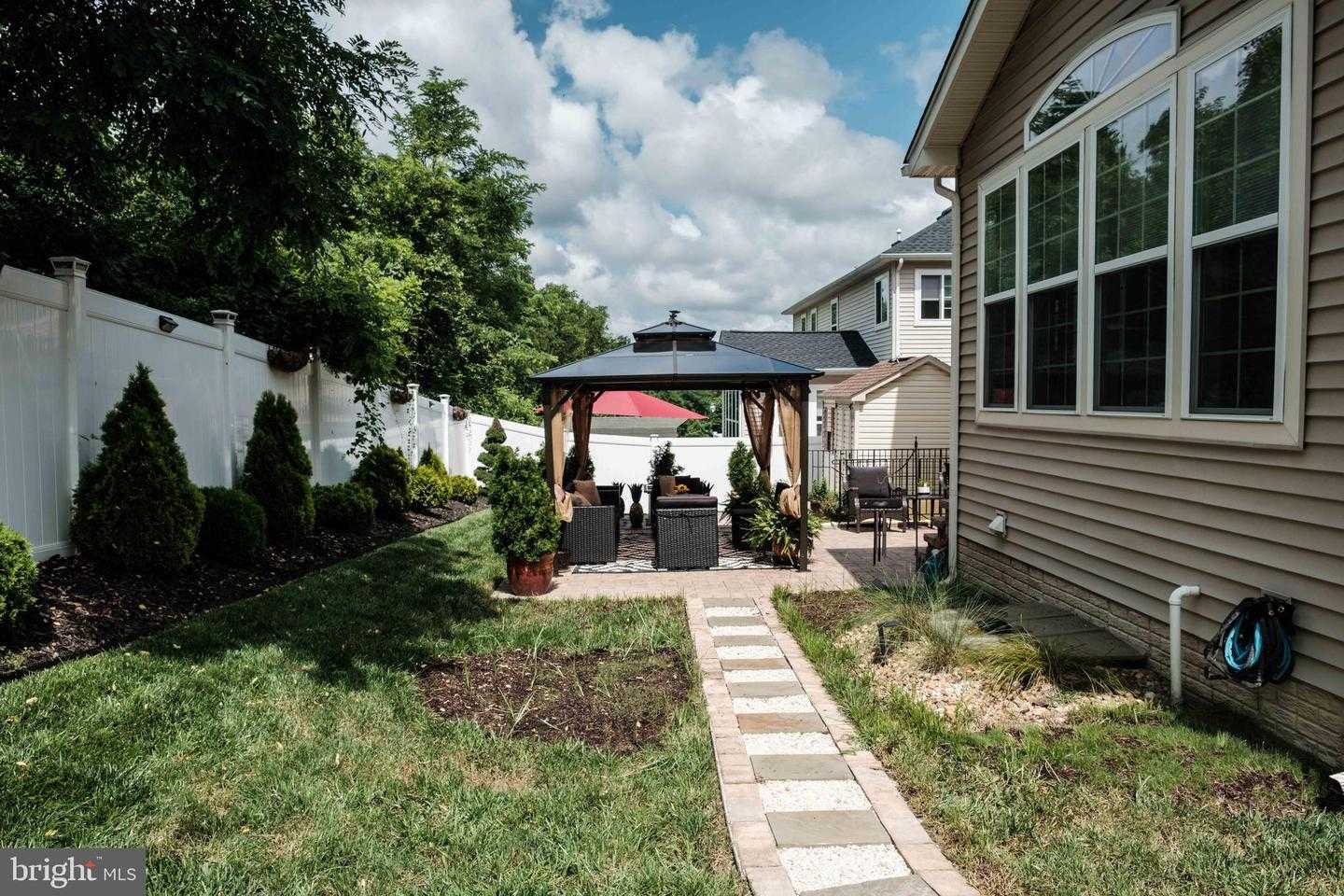 9800 LEIGHLAND COURT Waldorf Maryland United States, for Sale, residential,  , Realty World Team One Properties