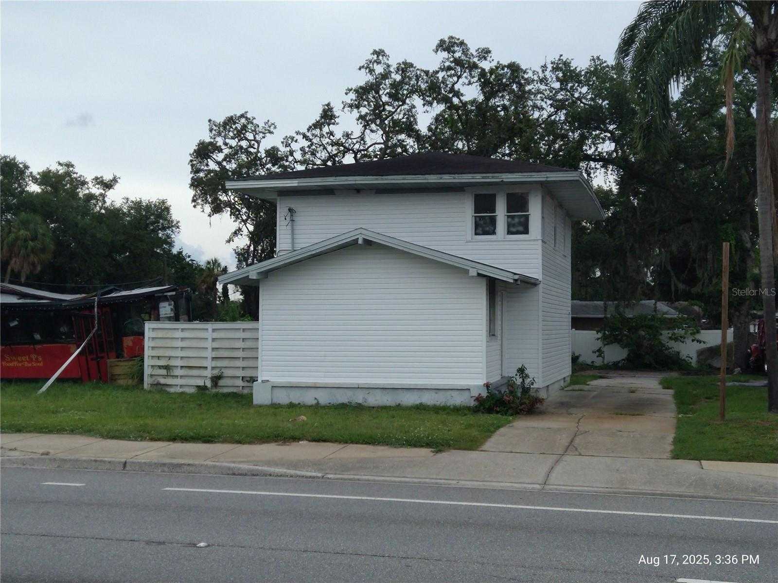 909 WEST HILLSBOROUGH AVENUE Tampa Florida United States, for Sale, commercial, Sunny Sidhu, RE/MAX Premier Group