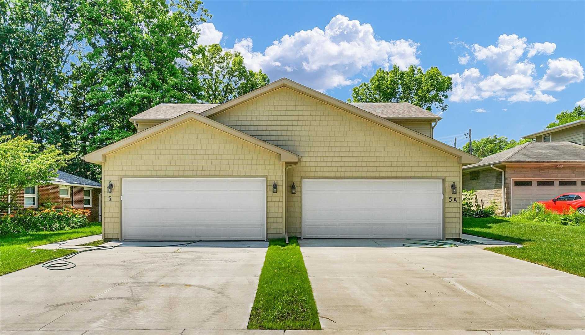 5 Montclair Road APT A Urbana Illinois United States, for Sale, residential, Jeffrey Barkstall, Heartland Real Estate Of Central Illinois, Inc.