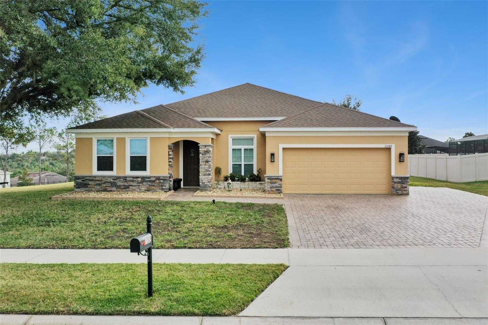 11242 SCENIC VISTA DRIVE Clermont Florida United States, for Sale, residential, Zaira Mejia, Spaces & Styles Group