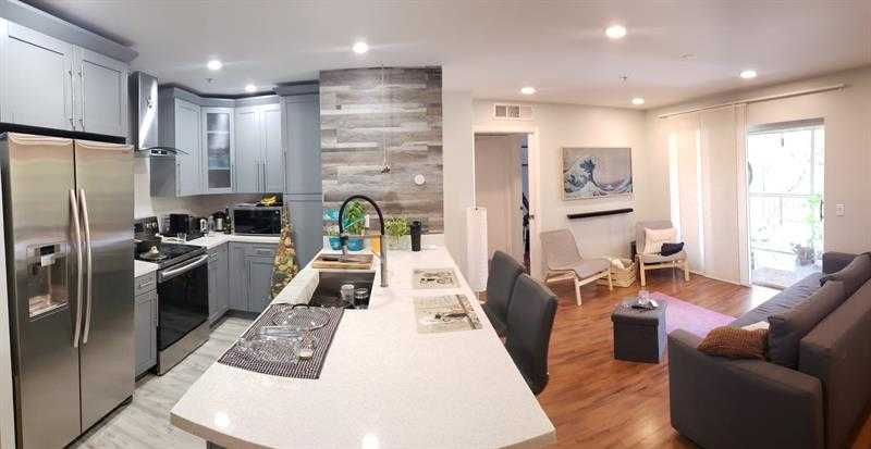 410 S Park Rd S APT 210 Hollywood Florida United States, Sale Pending, residential,  , Lukso Realty LLC