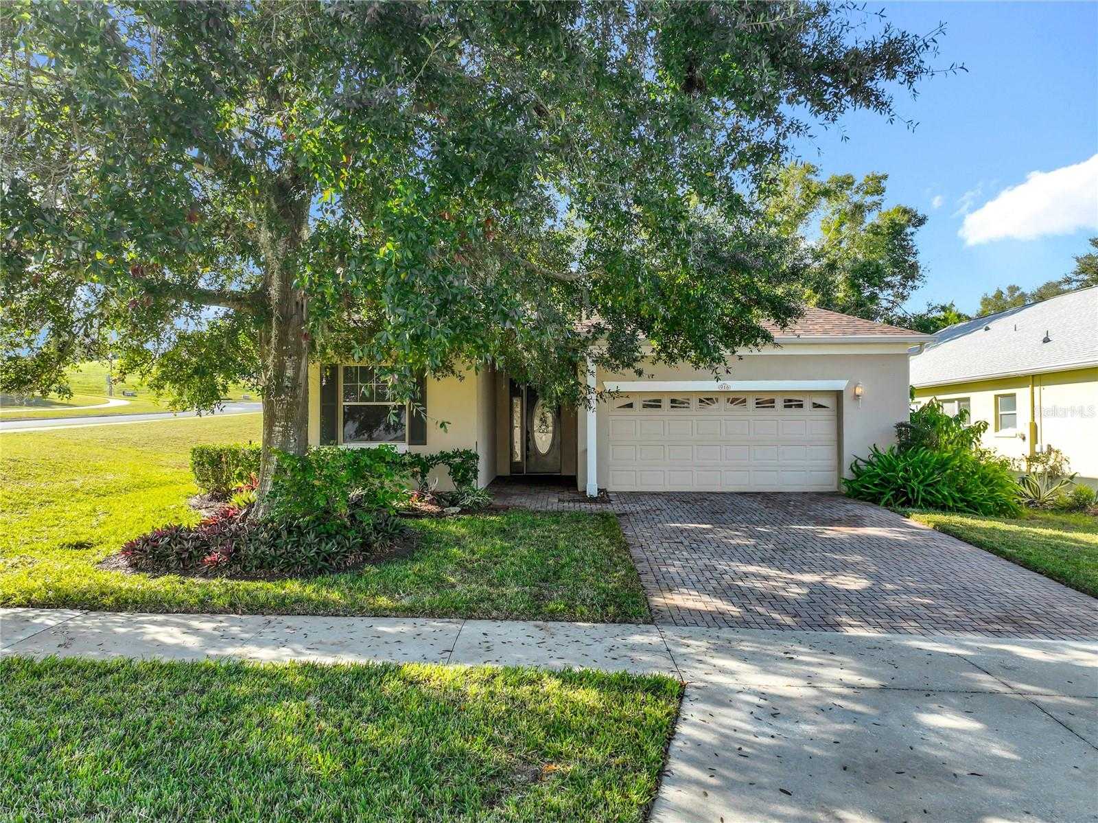 916 WOLF CREEK STREET Clermont Florida United States, for Sale, residential, Zaira Mejia, Spaces & Styles Group