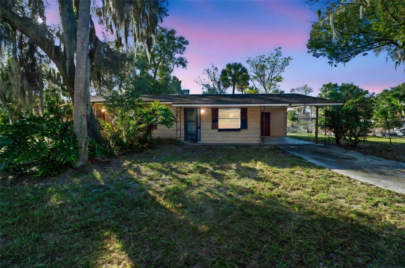 298 NURSERY STREET Oviedo Florida United States, for Sale, residential, Fritz Wardlow, HomeSmart