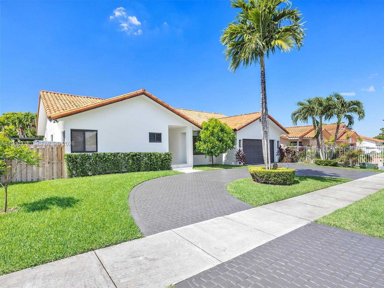 3776 SW 107th Ct Miami Florida United States, for Rent, residential, Sandra Benkahla, The 305 Agency