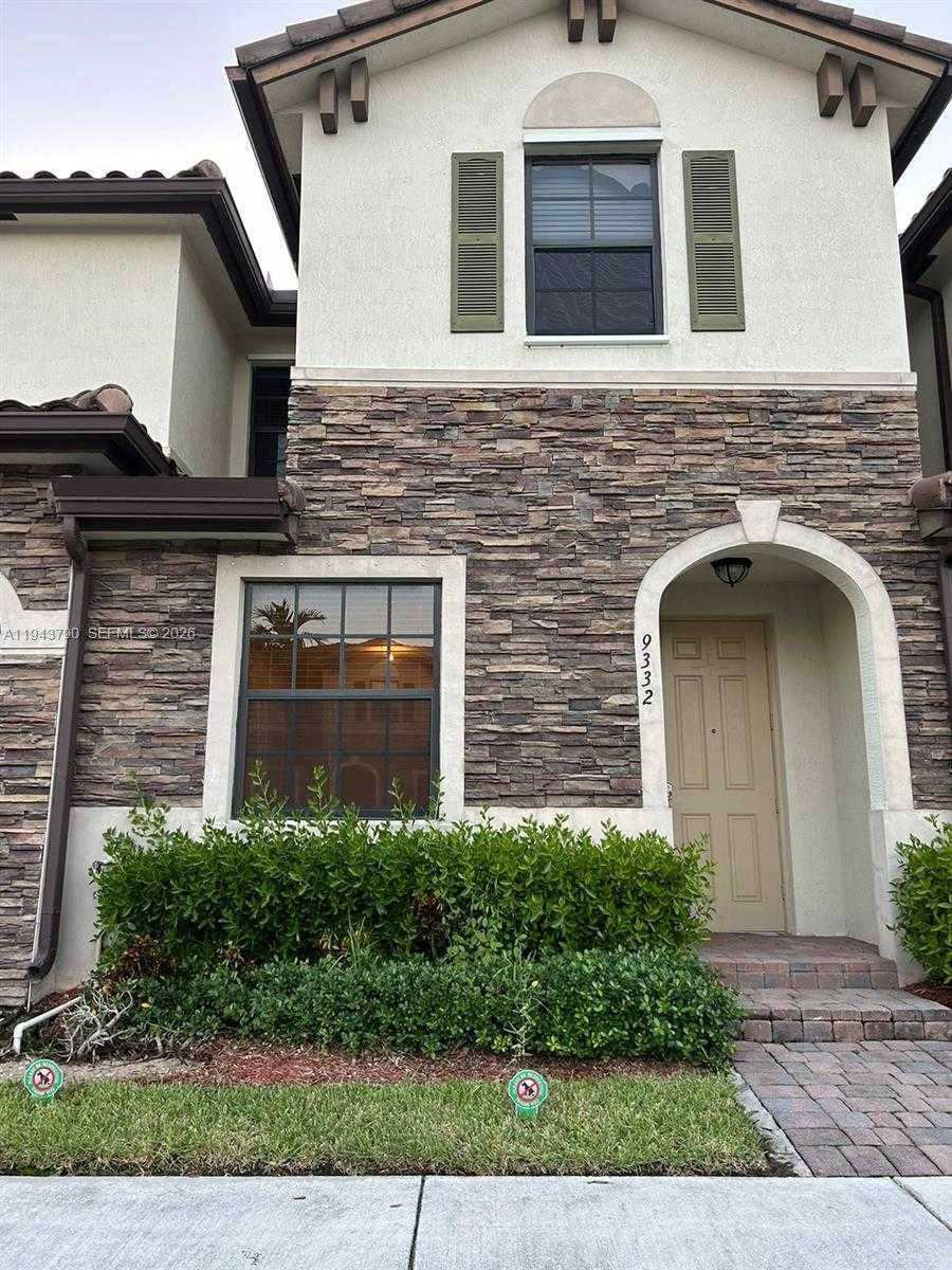 9332 W 33rd Ln  APT 9332 Hialeah Florida United States, Sale Pending, residential,  , Phoenix Realtors LLC