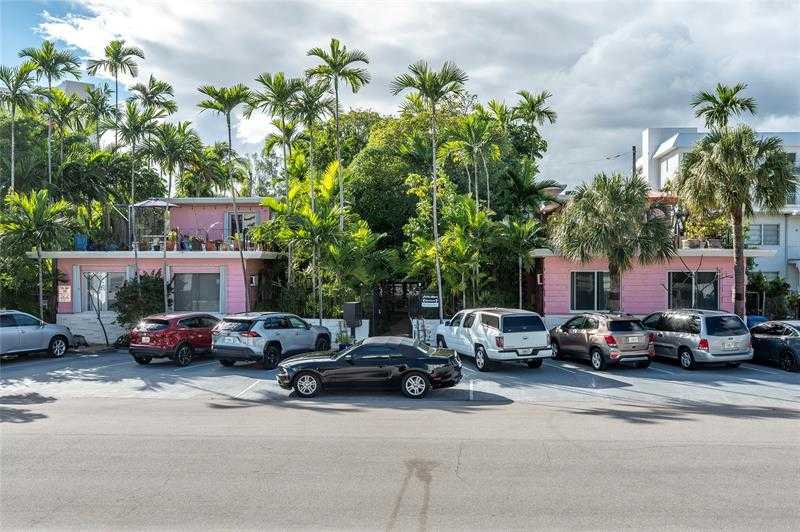 525 Antioch Ave Fort Lauderdale Florida United States, for Sale, residential, Lisa Feltrinelli, Incom Subscriber Office