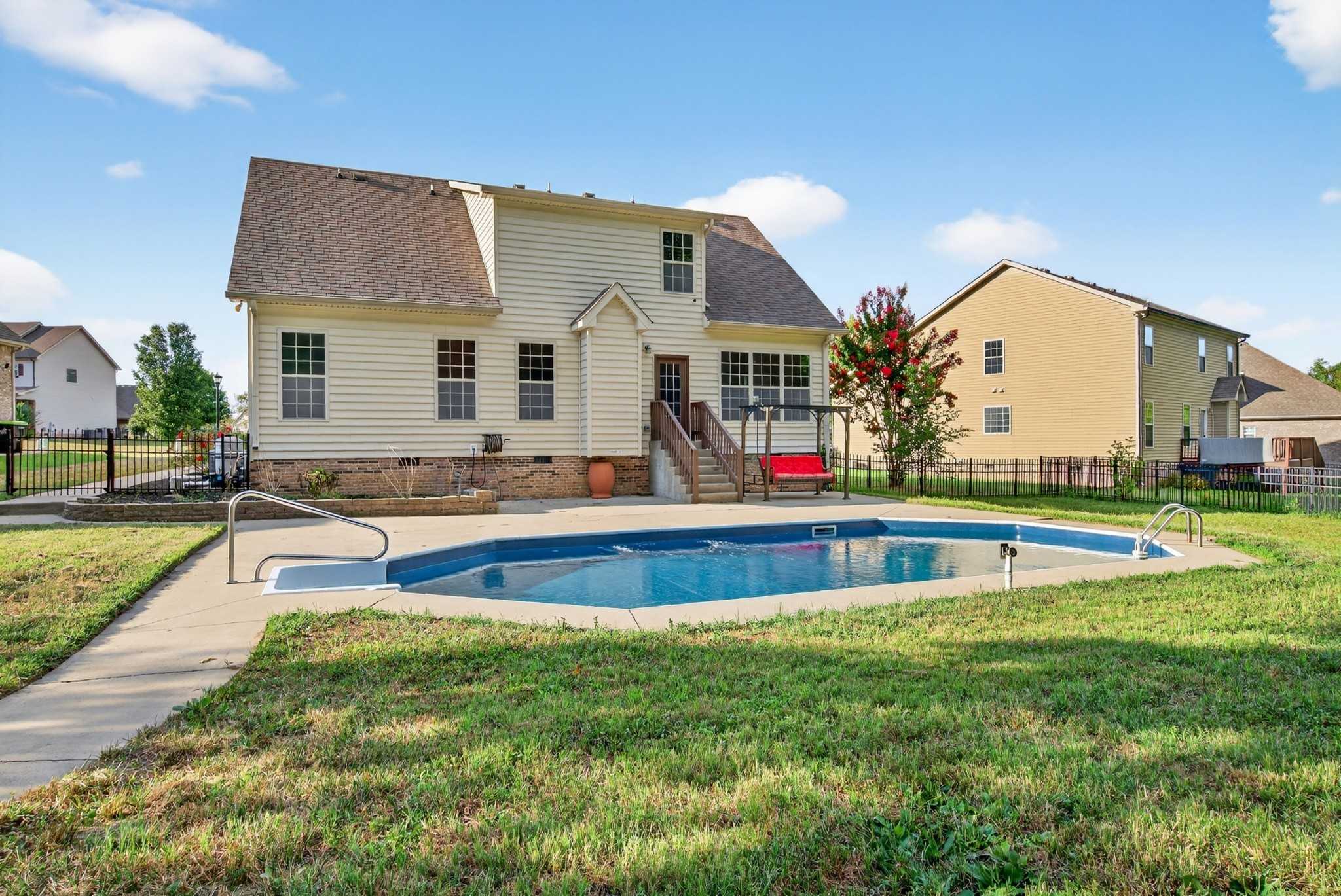 966 Willow Cir Clarksville Tennessee United States, for Sale, residential, Adam  Hanes, Chamberlain Realty-TN | Coldwell Banker Legacy Group-KY 