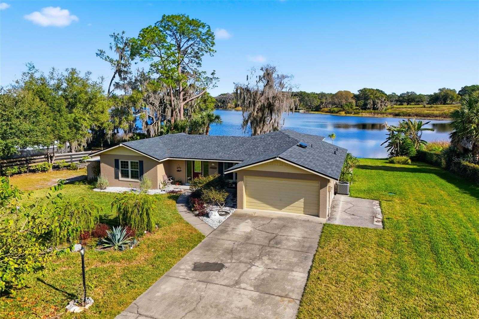 40700 LONG ISLAND DRIVE Umatilla Florida United States, for Sale, residential,  , The Mount Dora Group 