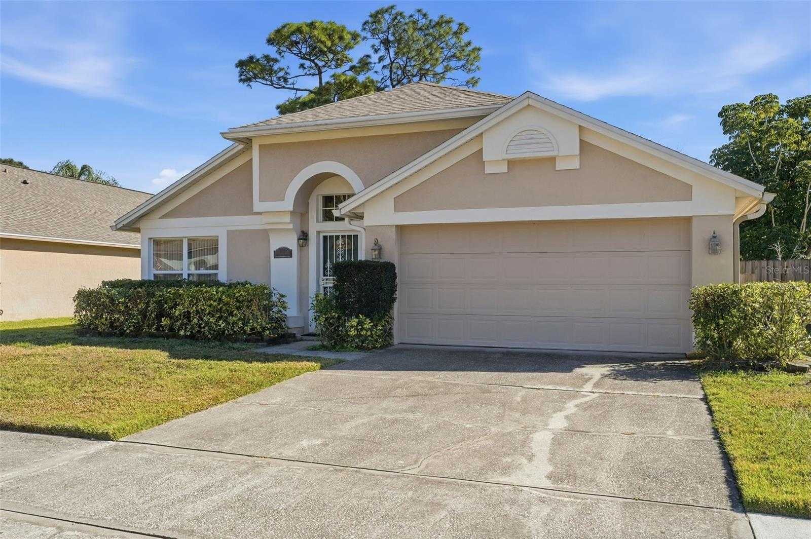 1611 SAND KEY CIRCLE Oviedo Florida United States, for Sale, residential, Fritz Wardlow, HomeSmart