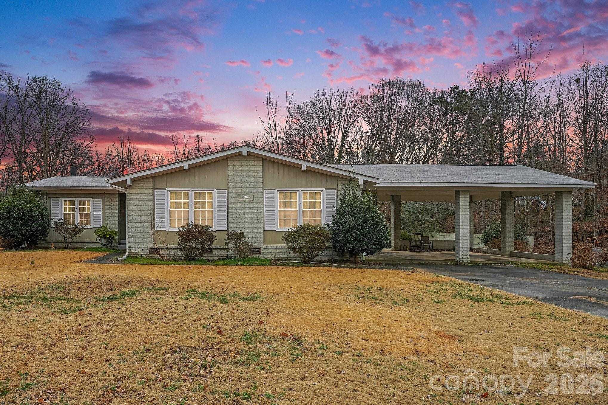 4206 Tipperary Place Charlotte North Carolina United States, for Sale, residential, Kristen Haynes, New Home Buyers Brokers / Realty Pros