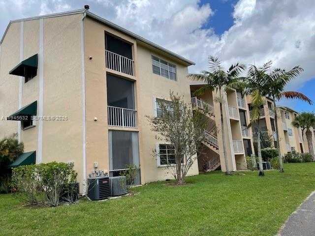 15325 SW 106th Ter  APT 618 Miami Florida United States, for Sale, residential,  , Incom Office Demo