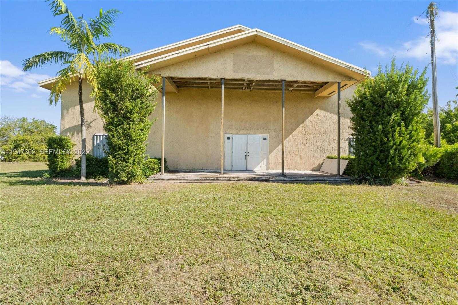 21571 SW 110th Ave Miami Florida United States, for Sale, commercial, Jean White, Incom Demo Demo Office